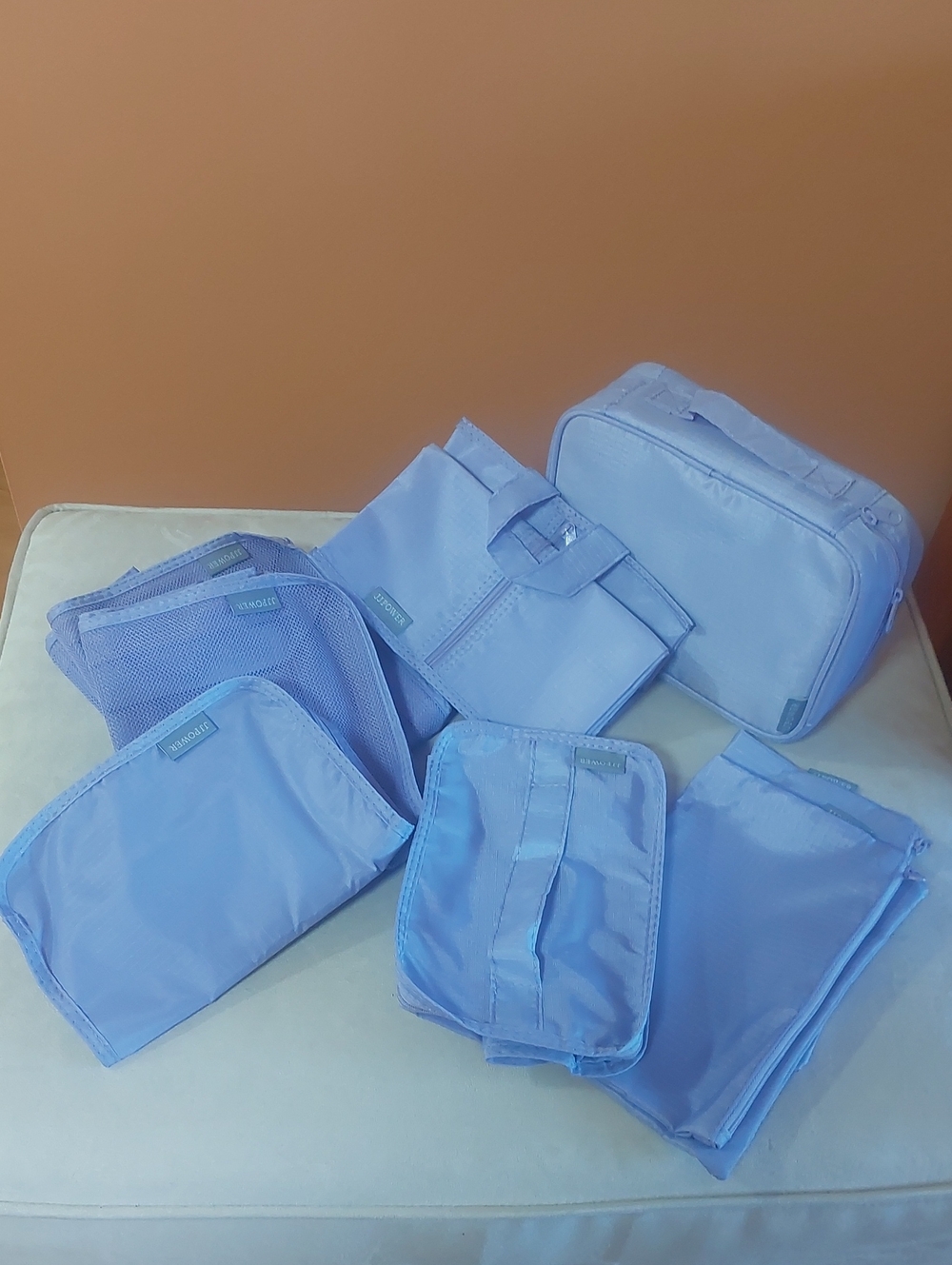 NWOT, Lavender Travel Packing Cube and Toiletry Bag Set Of 8